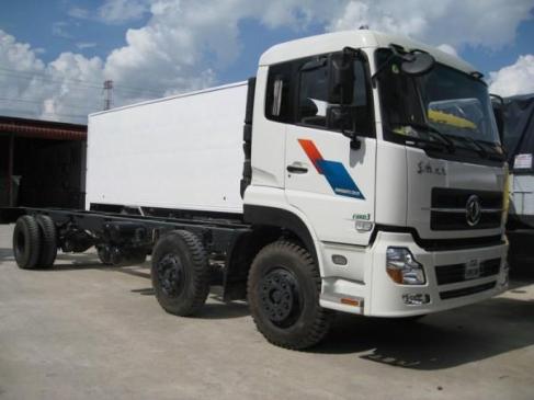 Ôtô Trung Quốc đầy lỗi, chủ xe ‘trốn’ đăng kiểm